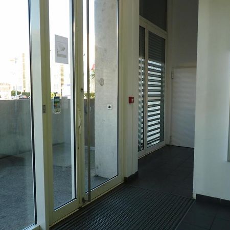 Aparthotel Parc Arena Nimes Exterior foto